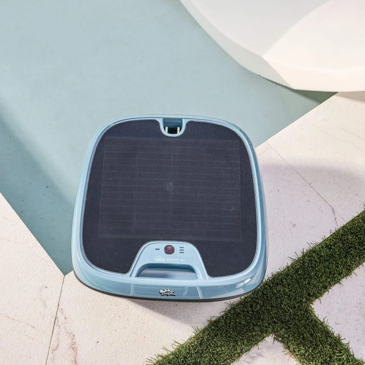 Odkurzacz Powierzchniowy Dolphin Skimmi 300 Wifi Solar (1).jpg