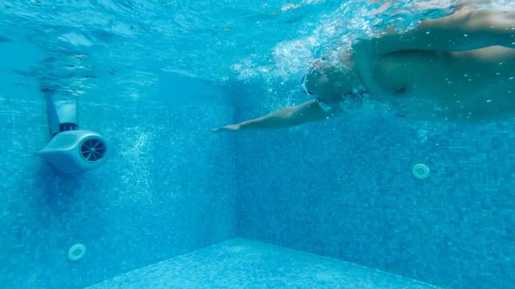 Przeciwprąd Zawieszany Fairland Swim Jet M (9).jpg