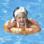 Nadmuchiwane Koło Do Pływania Freds Swimtrainer Classic 15-30 kg (3).jpg