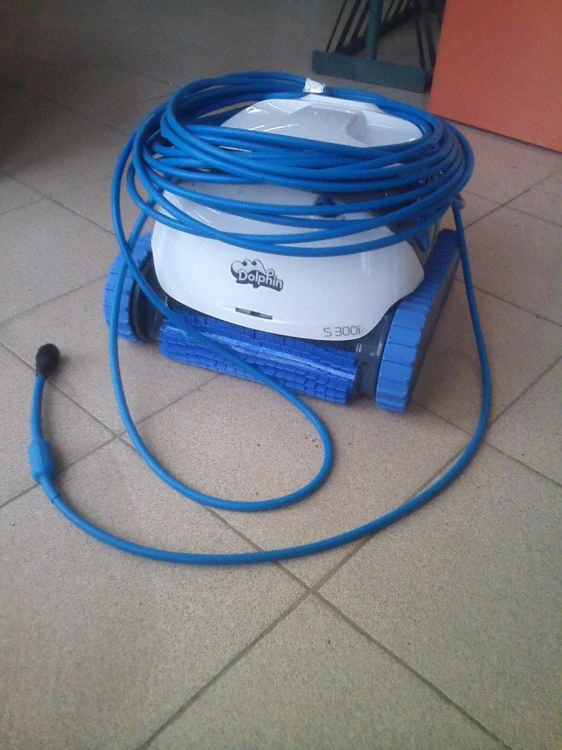 Odkurzacz Basenowy Automatyczny Dolphin S300i Wifi Dno Ściany 3