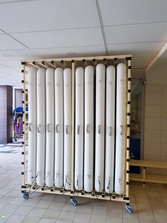 Wózek Na Maty I Materace Basenowe 3