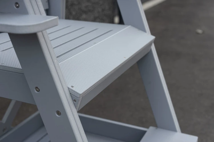 Krzesło Ratownika Z Tworzywa 6