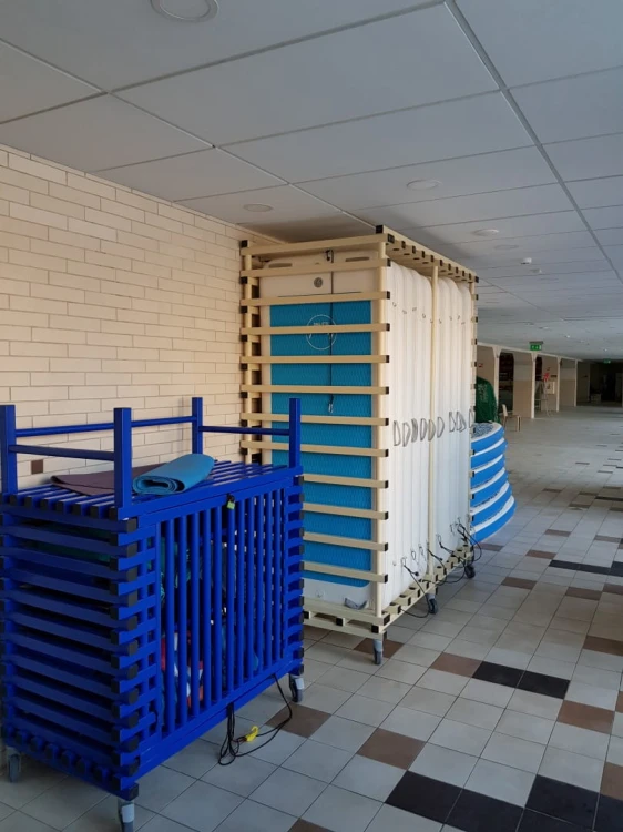 Wózek Na Maty I Materace Basenowe 1